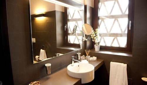 Junior Suite (2 Adults)