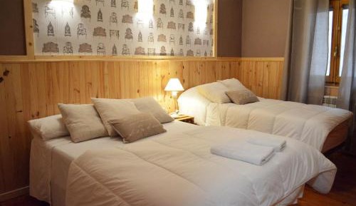 Triple Room with Private Bathroom