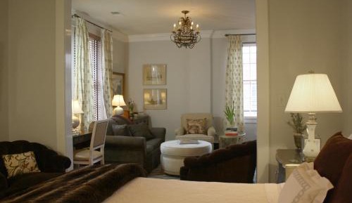 Deluxe King Suite
