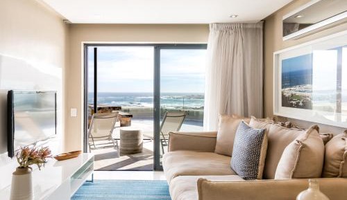 Penthouse Apartment Suite with Sea Views