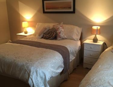 Double or Twin Room with Shower