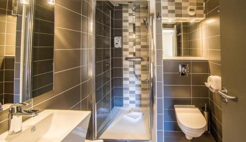 Double or Twin Room (no balcony)