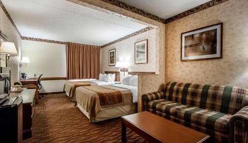 Queen Suite with Two Queen Beds - Non-Smoking