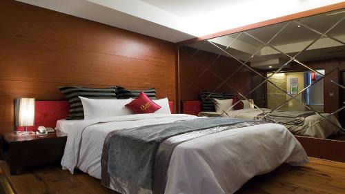Superior Double Room - Check-in After 11:00PM