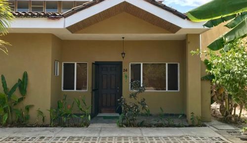 Three-Bedroom Villa (6 Adults)