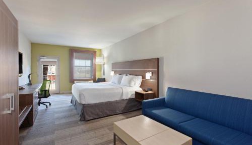 King Suite with Sofa Bed