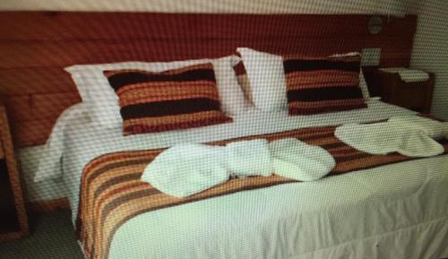 Apartment with Mountain View