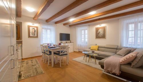 Apartment with Terrace and Sea View