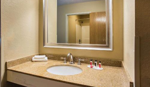 King Room - Disability Access/Non-Smoking