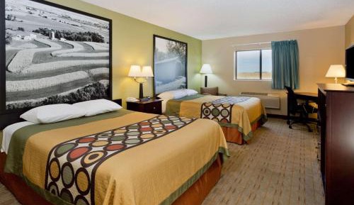 Queen Room with Two Queen Beds - Non-Smoking