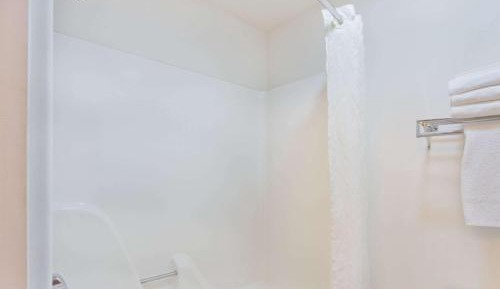 King Room - Non-Smoking