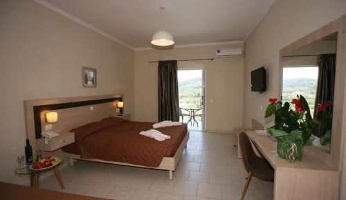 Junior Suite with Garden View