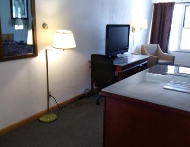 King Room - Non-Smoking