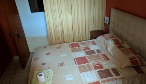 Standard Queen Room