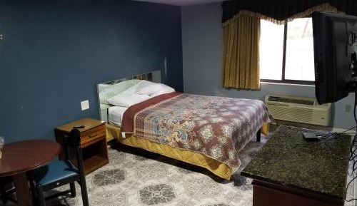 Queen Room