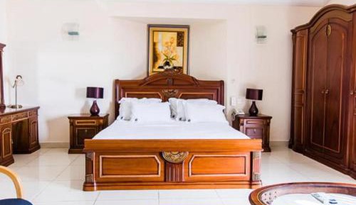 Penthouse Suite