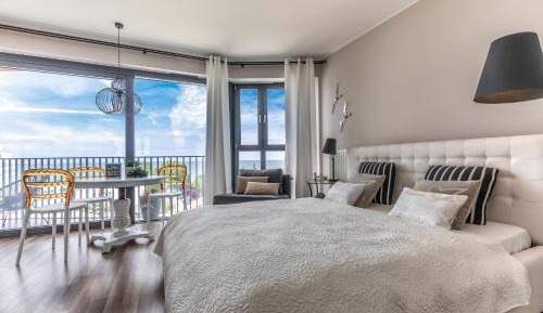 Studio Apartment with Sea View