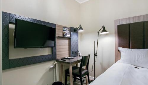 Moderate Cabin without window 