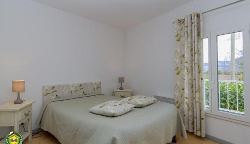Double Room with Private External Bathroom