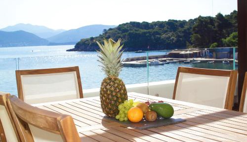 Deluxe Two-Bedroom Suite with Balcony and Sea View