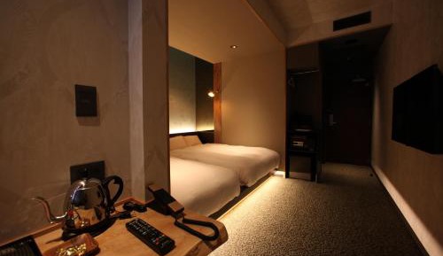 Designer's Twin Room