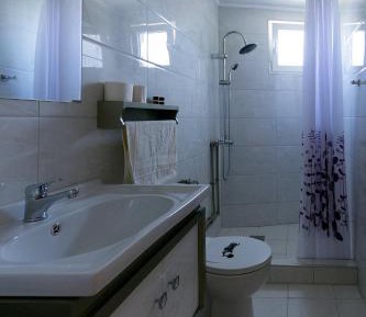 Basic Triple Room