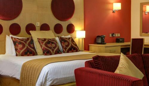 Luxurious King Suite 