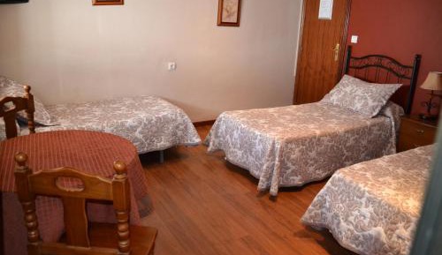 Basic Triple Room