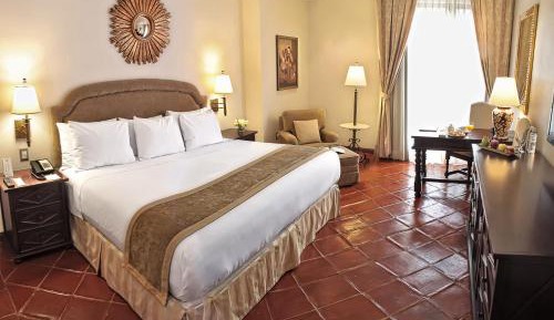 Superior King Room