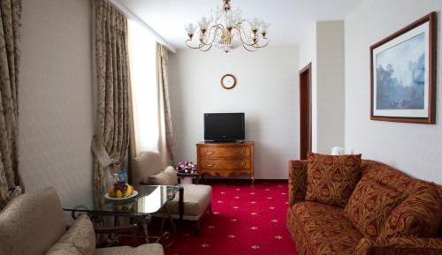 Presidential Suite