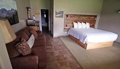 Standard King Room