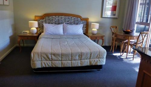 Queen Room with Patio