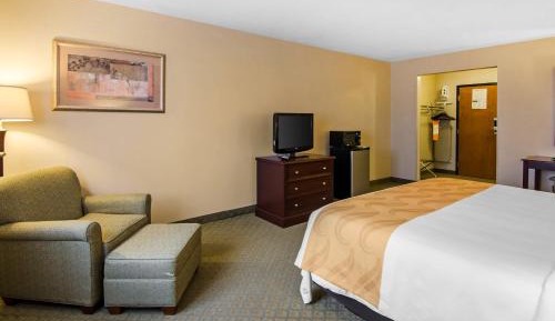 Standard King Room - Pet Friendly/ Non-Smoking