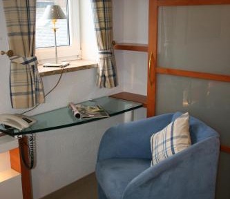 Single Room Landside