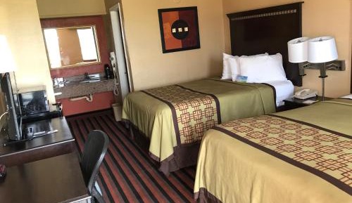 Double Room with Two Double Beds - Smoking