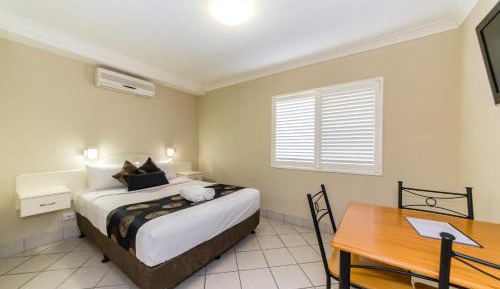 Deluxe Queen Room