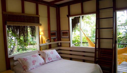 Bungalow with Garden View