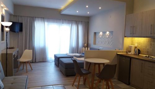 Deluxe Triple Room with Sea View