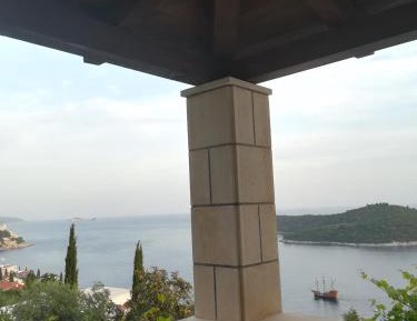 Double or Twin Room with Partial Sea View
