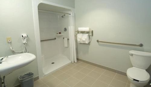 Queen Room - Disability Access