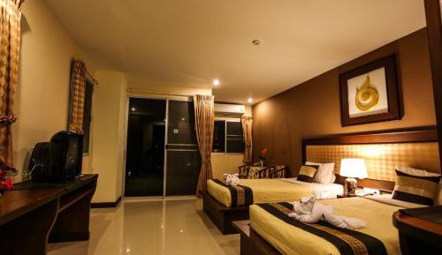 Standard Twin Room with River View