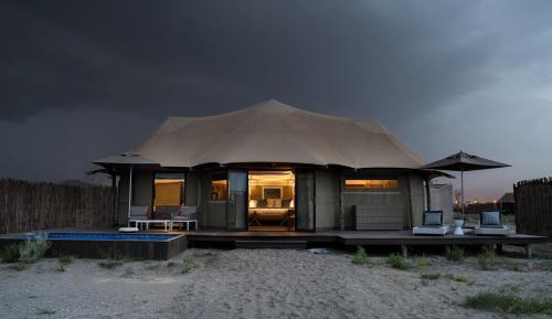 One Bed Tent Mountain View with Plunge Pool 