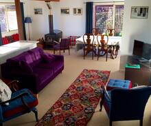 Maleny Cabin | Hillview Cottage. Relax with the view.