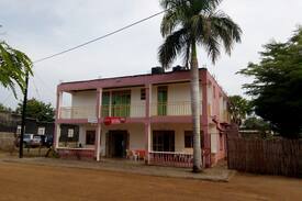 Pakwach House | Alleluyah Guest House(Single room)