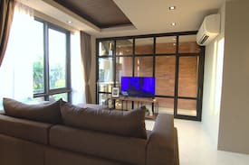 Phra Khanong Nuea Apartment | 2BR-CHILL OUT LOFT-Phra Khanong BTS-漂亮的房子
