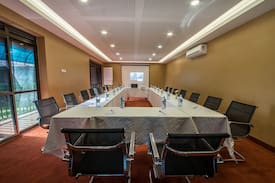 Bugolobi Hotel | Dolphin Suites Kampala Uganda