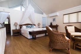 Newell Villa | Frangipani Beach House - Beachfront/Heated Pool