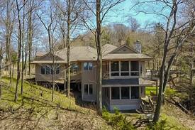 West Olive House | Whispering Sands On Beautiful Lake Michigan