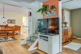 Saugatuck Cabin | Dog-friendly cottage with private hot tub - steps to downtown!