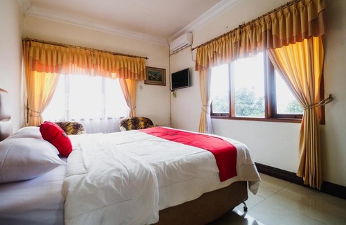 Megamendung Hotel | RedDoorz @ Cibogo Puncak Bogor